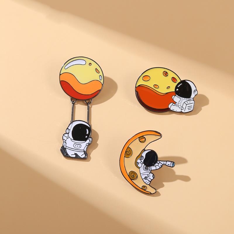 Astronaut Enamel Pin Custom Pl - Embroidery Bali review and price