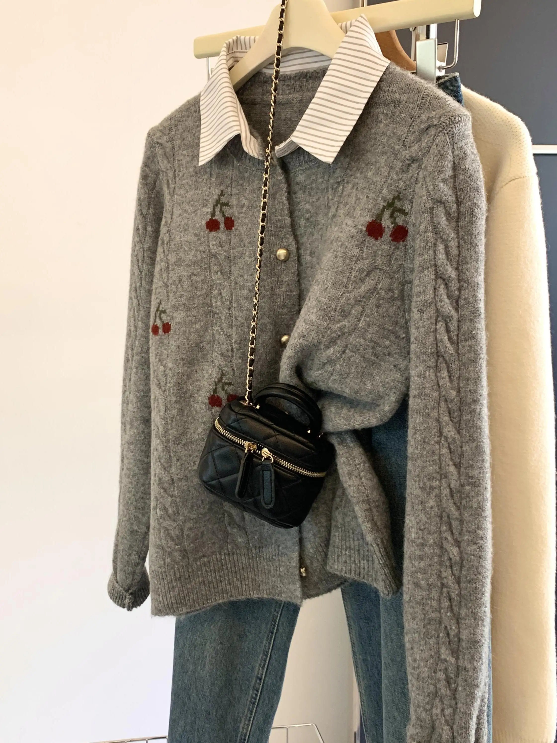 Women's Loose Knitted Sweater  - Embroidery Rose review and price